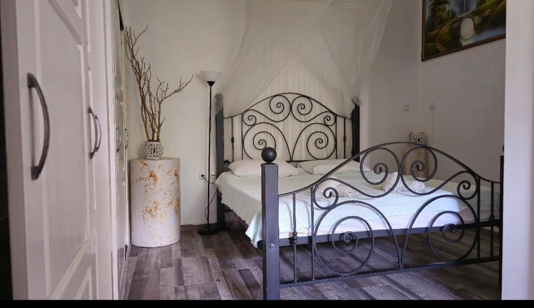 Modern Seaside Escape - Stunning Sea View - Private & Stylish Kotor Exterior foto