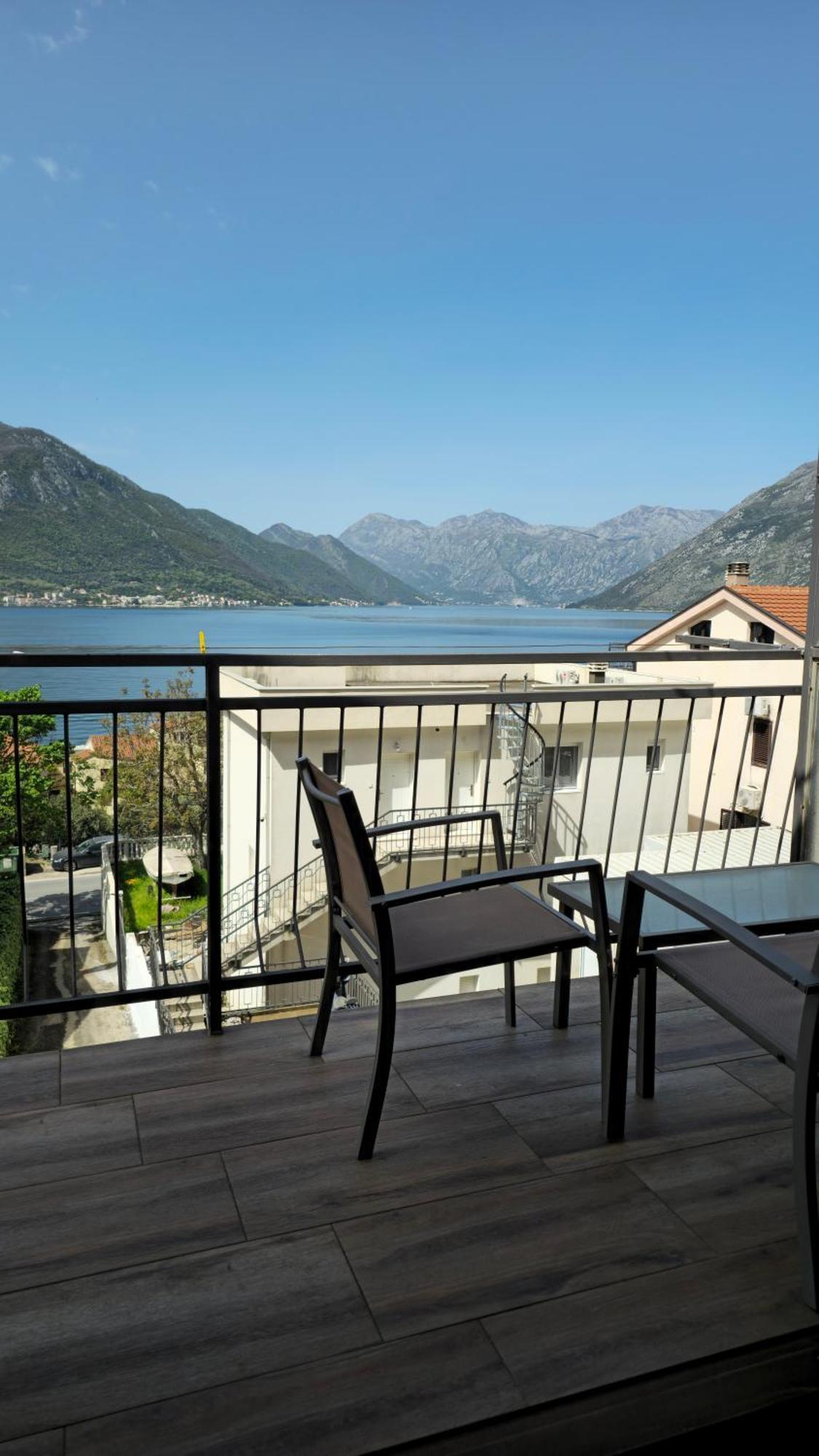 Modern Seaside Escape - Stunning Sea View - Private & Stylish Kotor Exterior foto