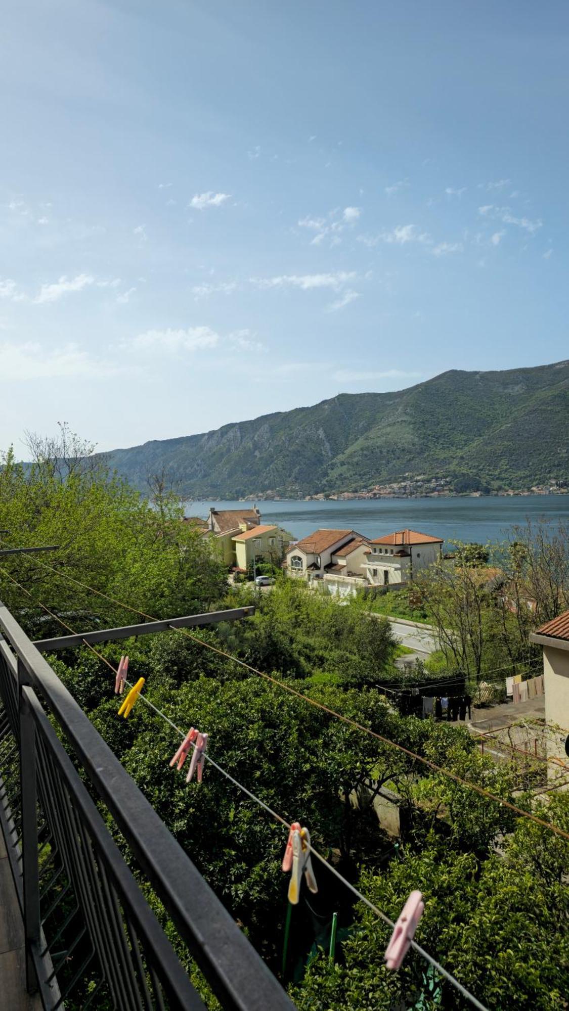 Modern Seaside Escape - Stunning Sea View - Private & Stylish Kotor Exterior foto