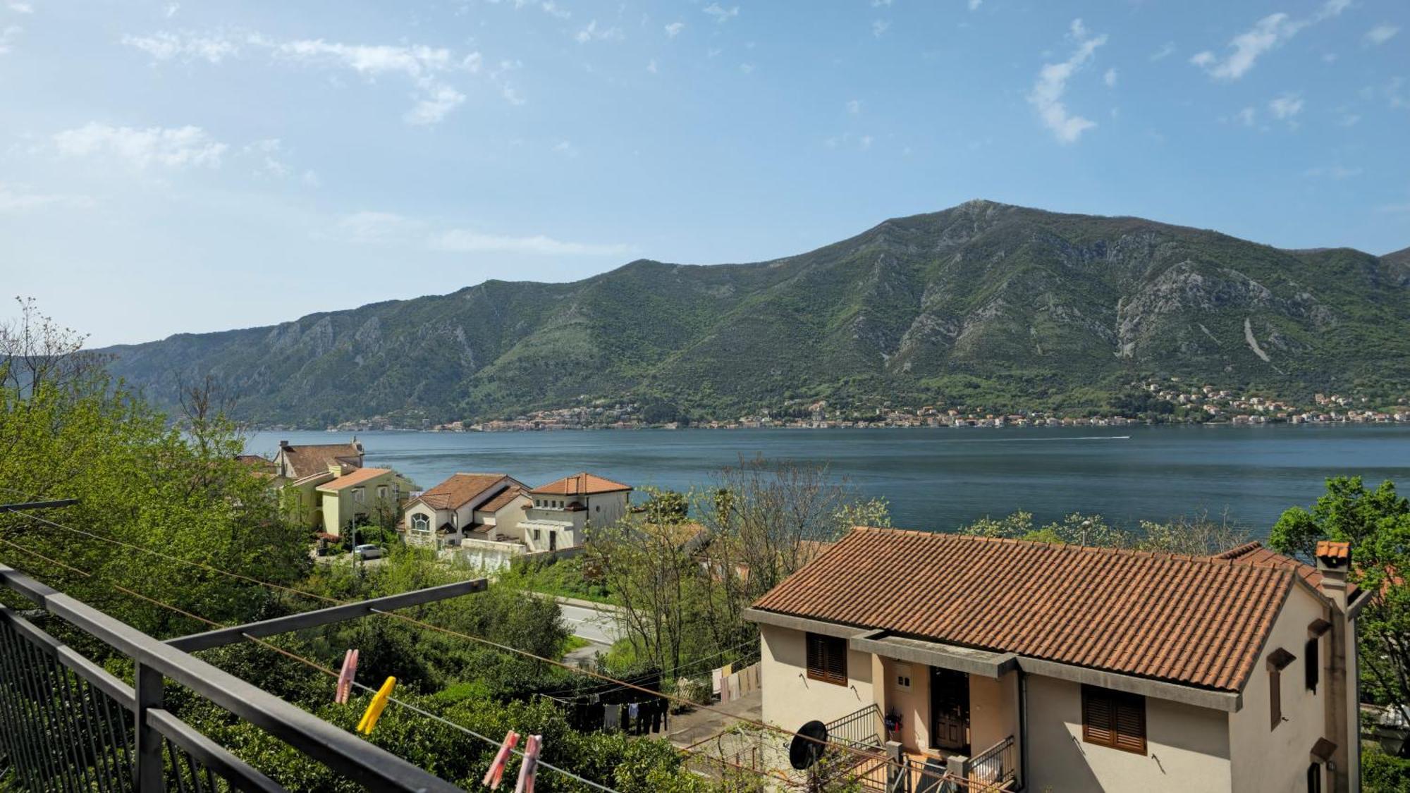 Modern Seaside Escape - Stunning Sea View - Private & Stylish Kotor Exterior foto