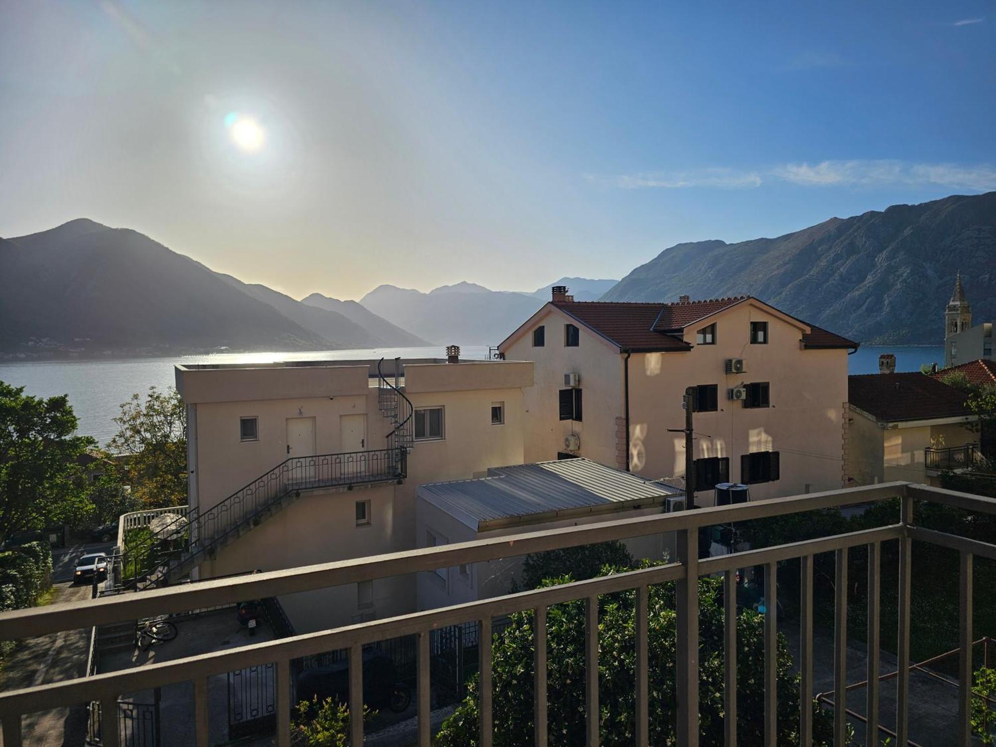 Modern Seaside Escape - Stunning Sea View - Private & Stylish Kotor Exterior foto
