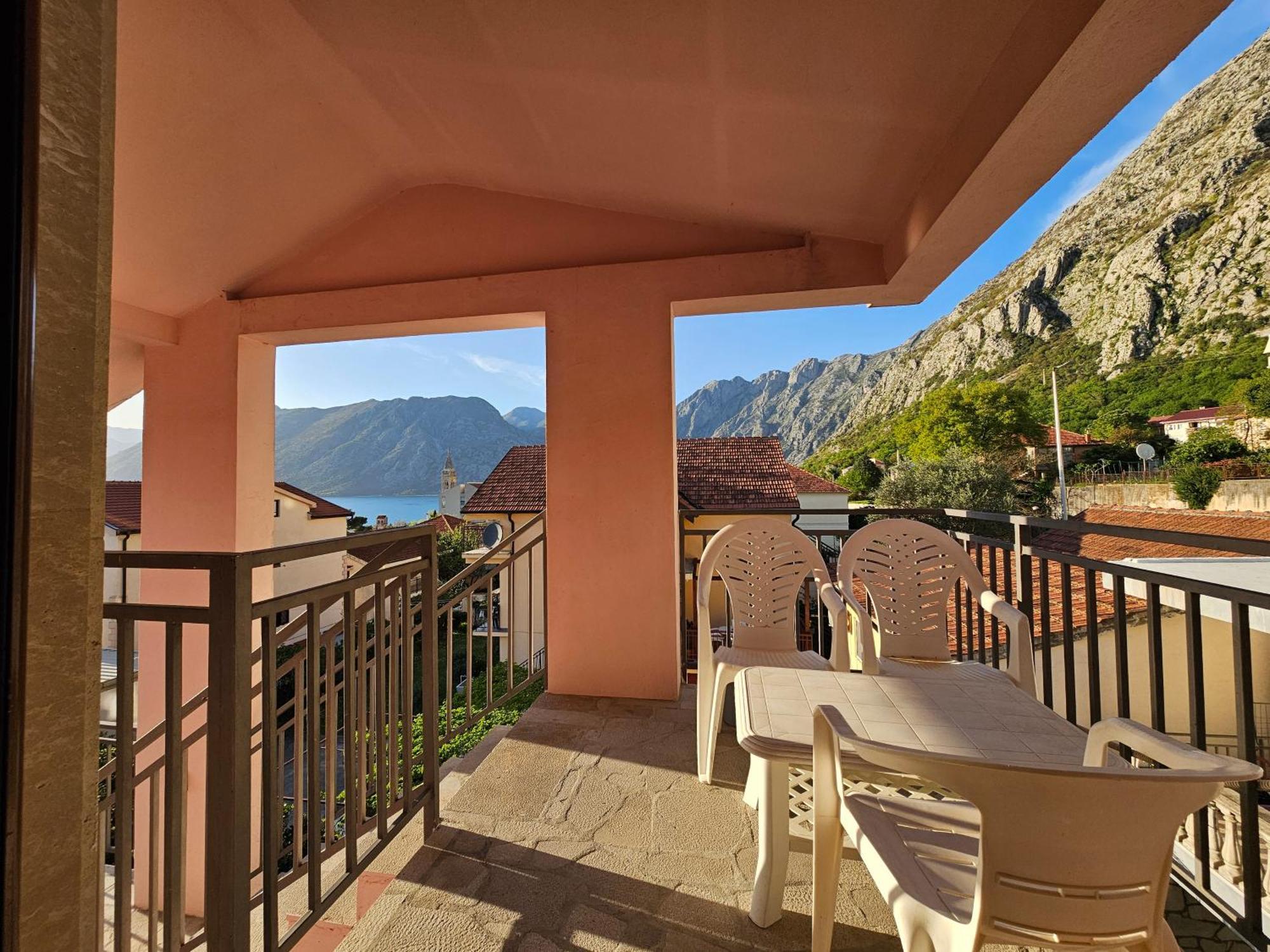 Modern Seaside Escape - Stunning Sea View - Private & Stylish Kotor Exterior foto