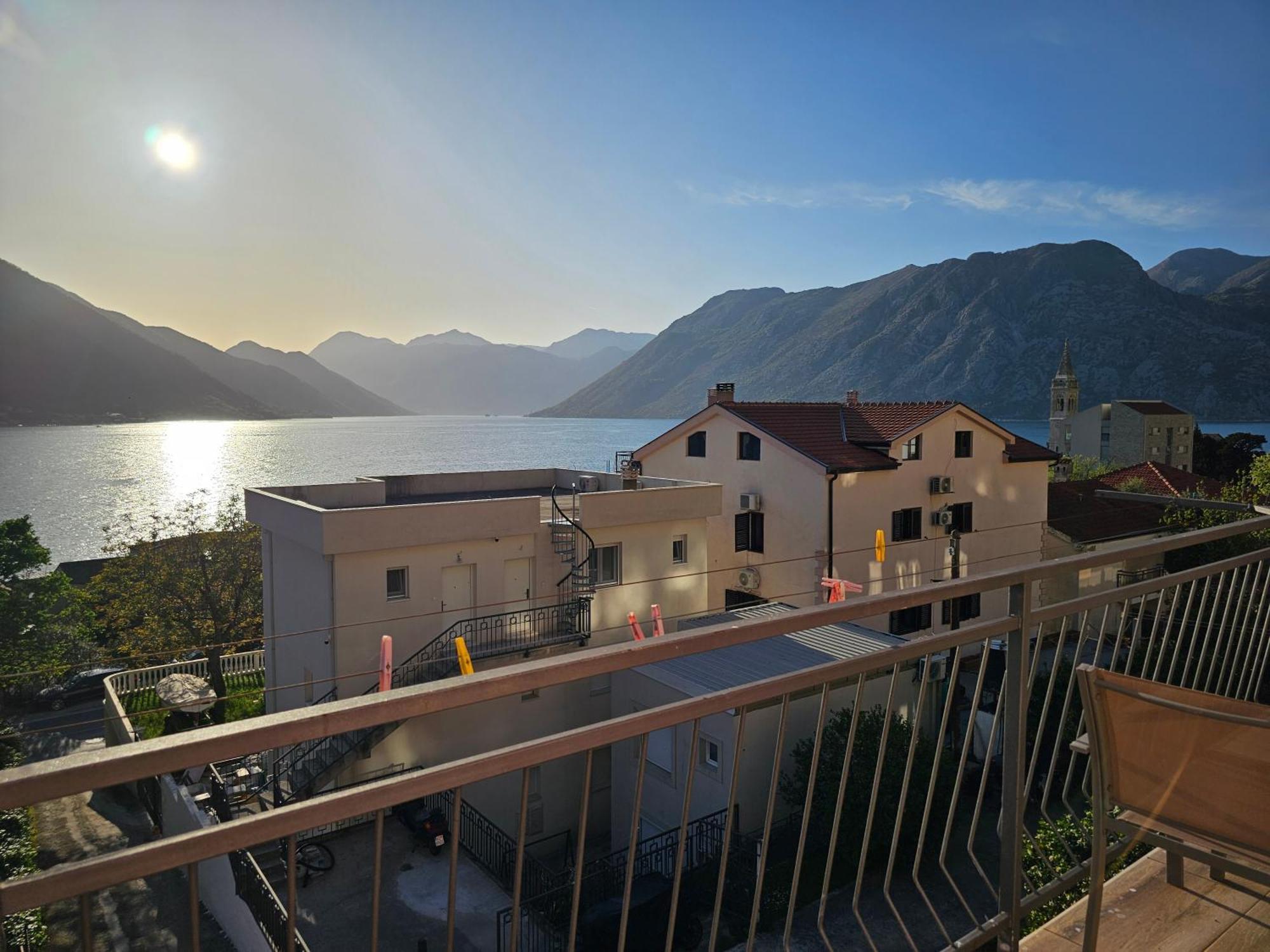Modern Seaside Escape - Stunning Sea View - Private & Stylish Kotor Exterior foto