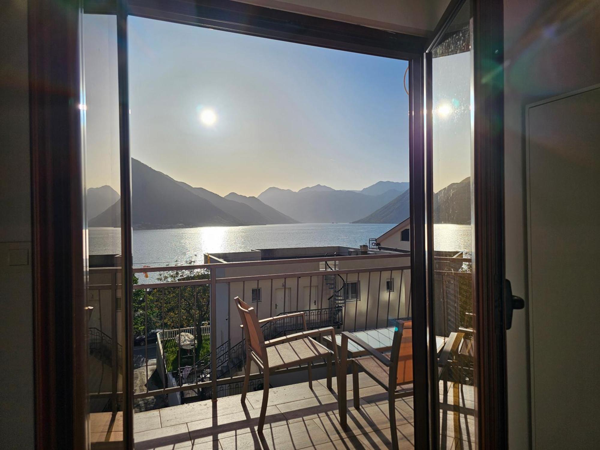 Modern Seaside Escape - Stunning Sea View - Private & Stylish Kotor Exterior foto