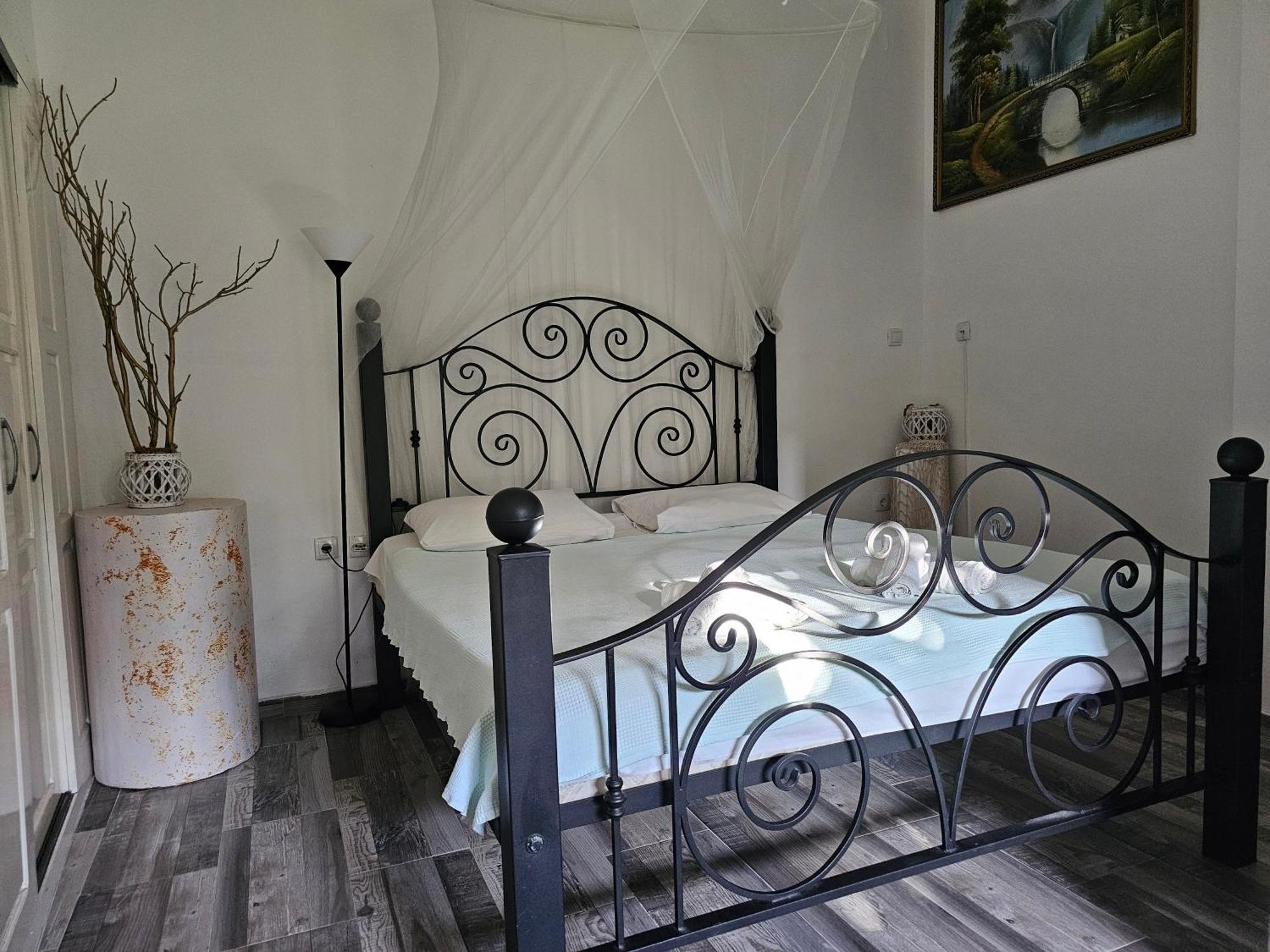 Modern Seaside Escape - Stunning Sea View - Private & Stylish Kotor Exterior foto